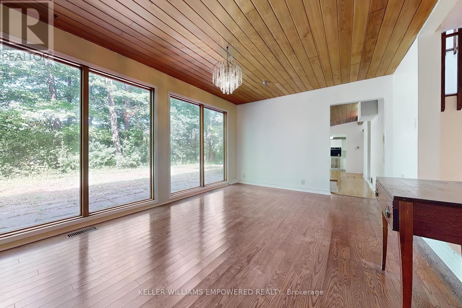 16 Bayview Park Lane, Richmond Hill, Ontario  L4E 4K7 - Photo 14 - N12248627