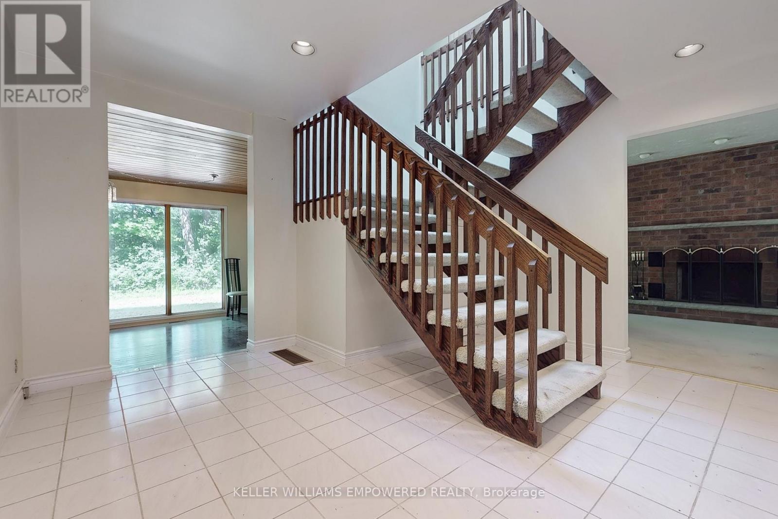 16 Bayview Park Lane, Richmond Hill, Ontario  L4E 4K7 - Photo 27 - N12248627