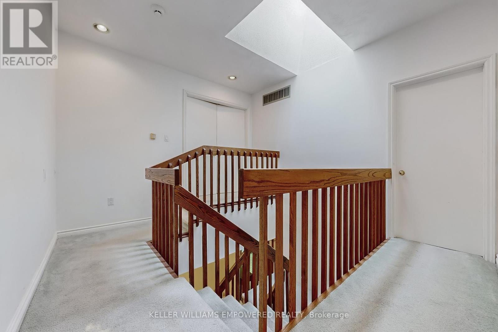 16 Bayview Park Lane, Richmond Hill, Ontario  L4E 4K7 - Photo 28 - N12248627