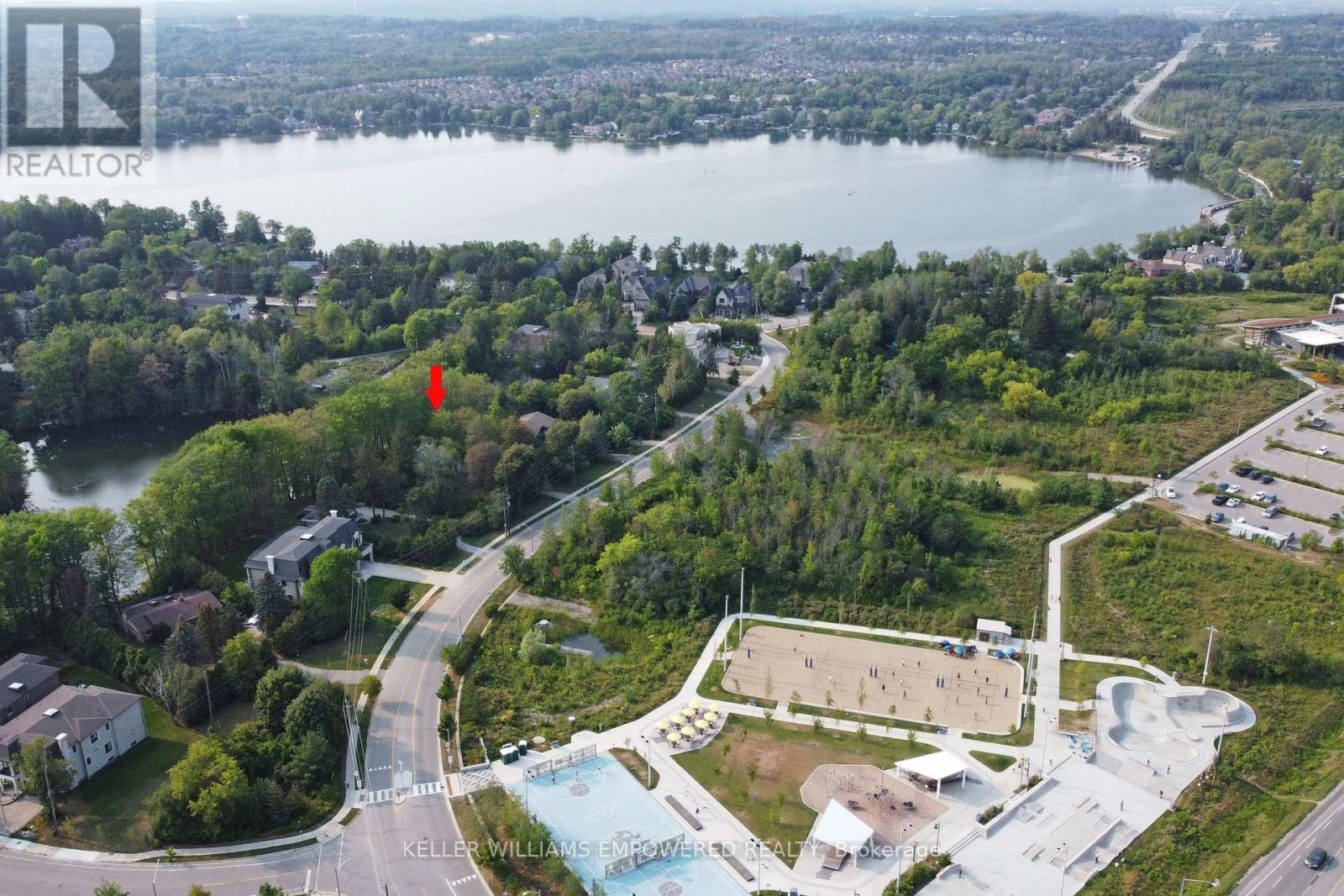 Property at 16 BAYVIEW PARK LANE image 4