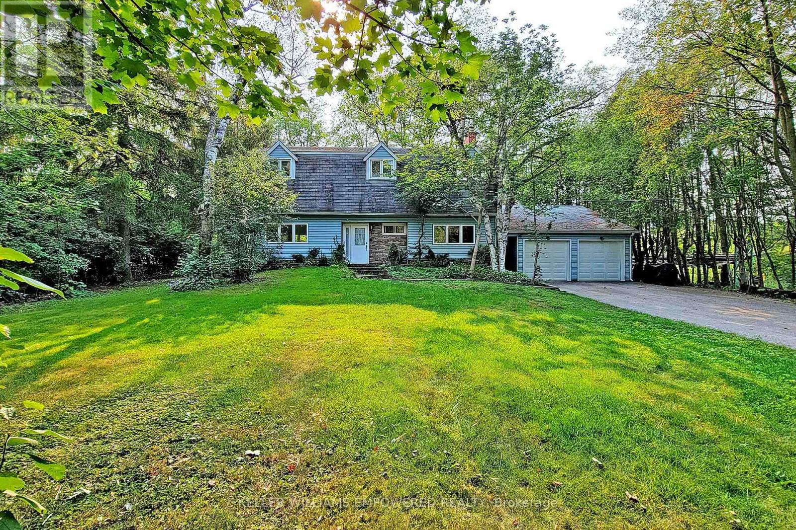 16 Bayview Park Lane, Richmond Hill, Ontario  L4E 4K7 - Photo 6 - N12248627