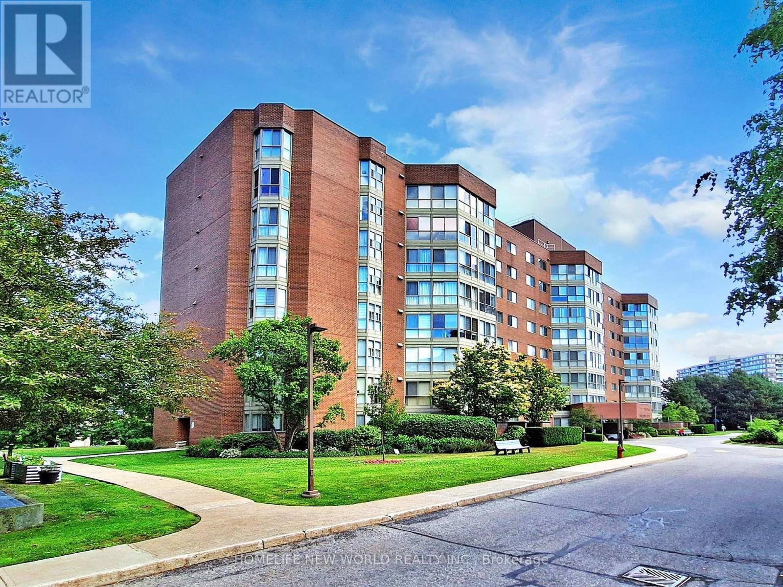 Property at 604 - 5 WELDRICK ROAD W image 2