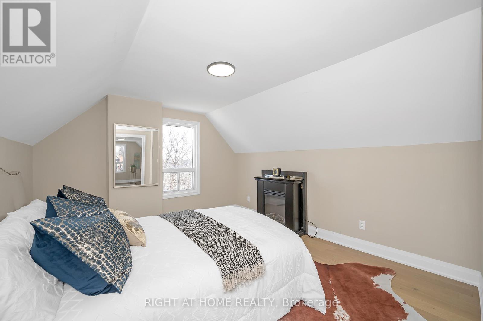 98 Birch Avenue, Hamilton, Ontario  L8L 6H7 - Photo 11 - X12248663