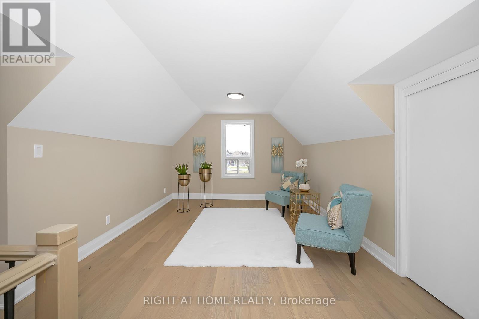 98 Birch Avenue, Hamilton, Ontario  L8L 6H7 - Photo 9 - X12248663