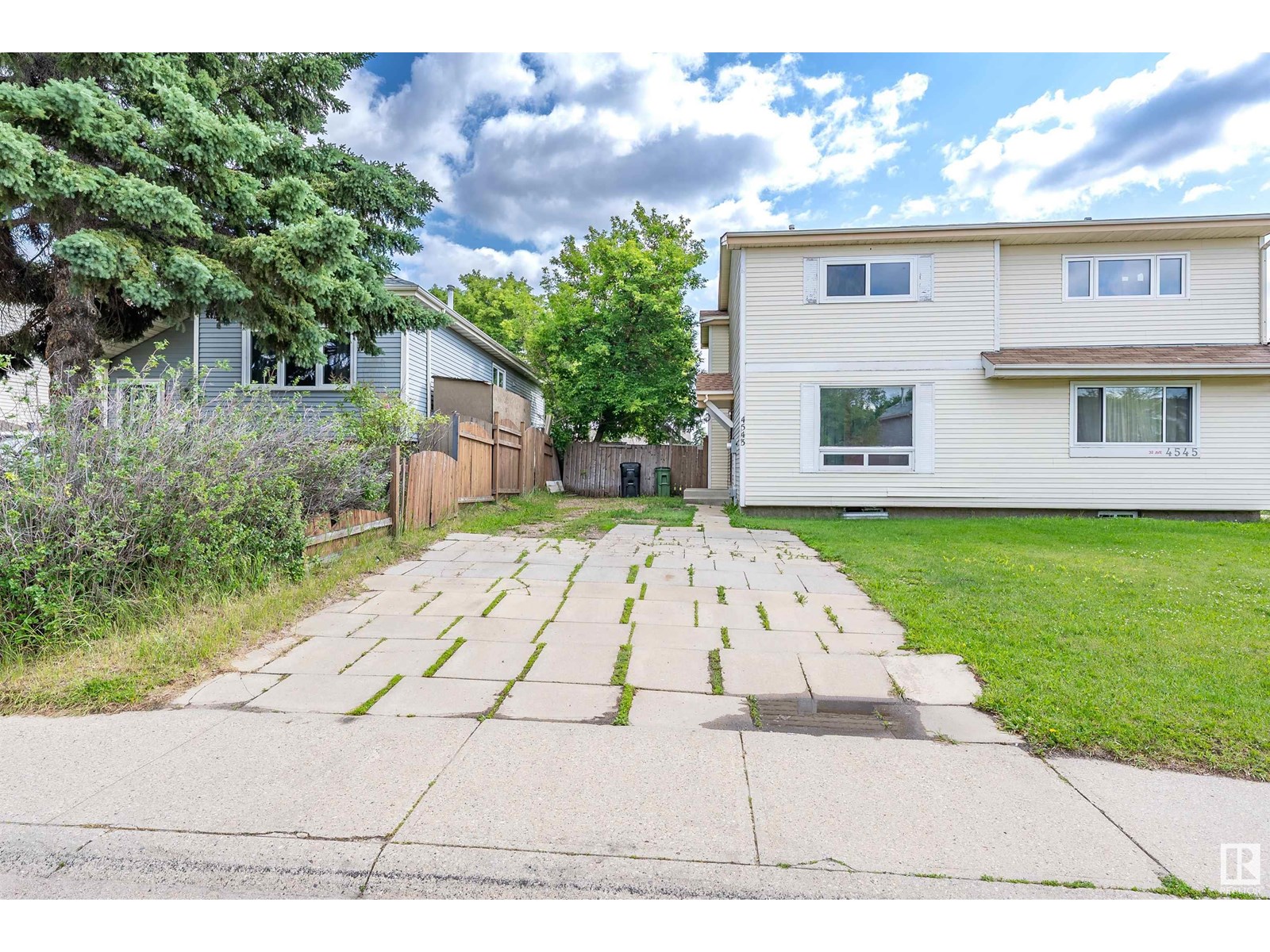 Property at 4543 32 Avenue NW image 1