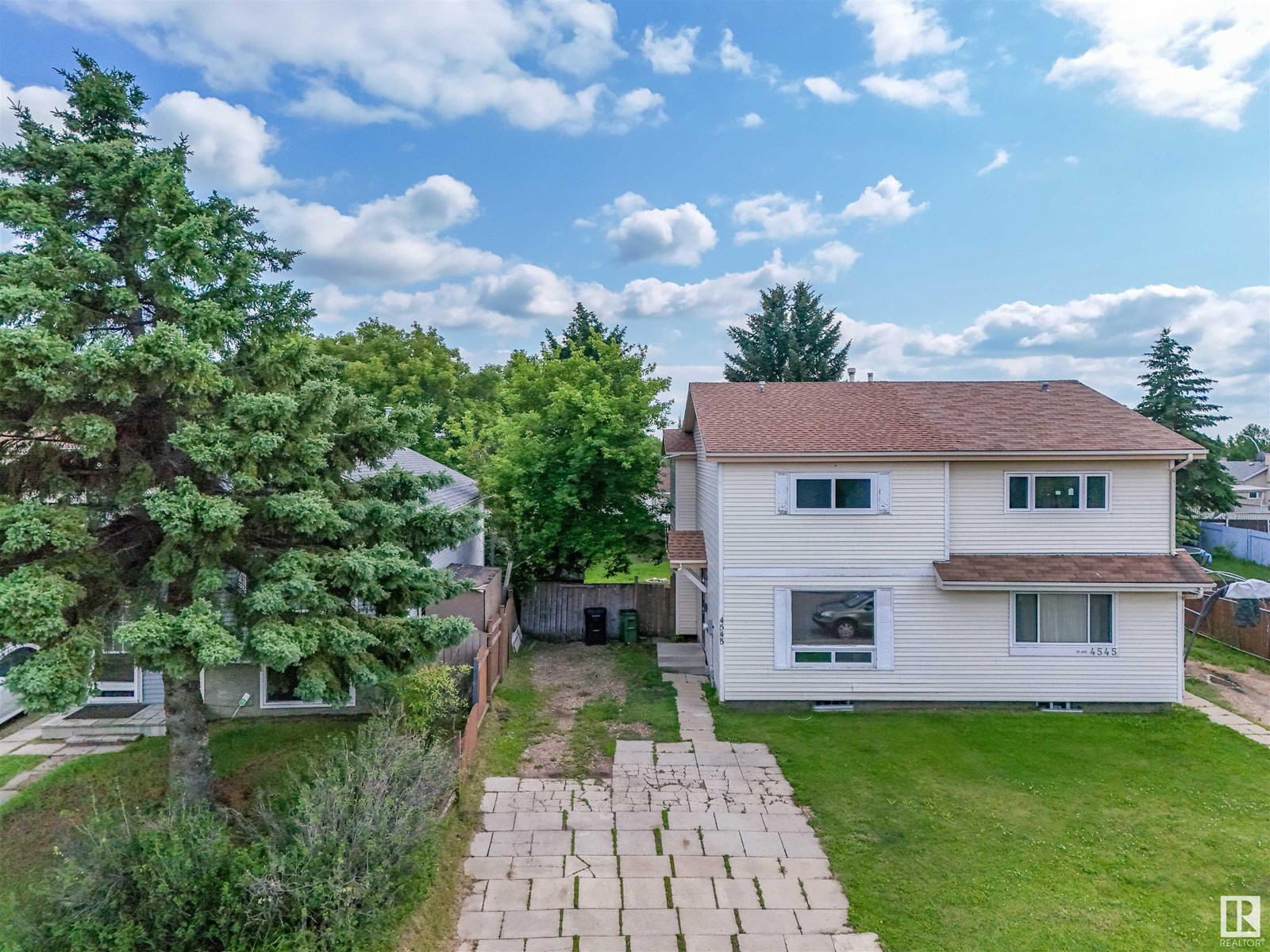 Property at 4543 32 Avenue NW image 3