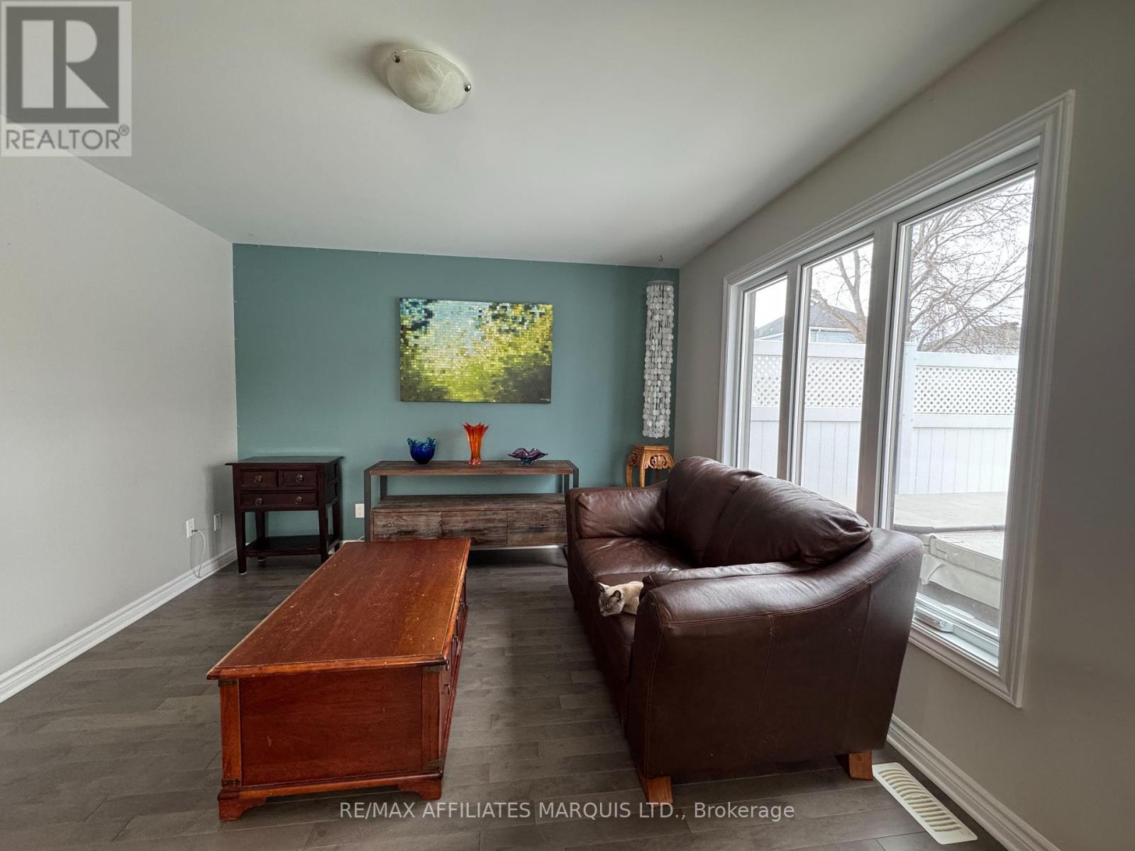 306 Belfort Crescent, Cornwall, Ontario  K6H 0H3 - Photo 6 - X12248736