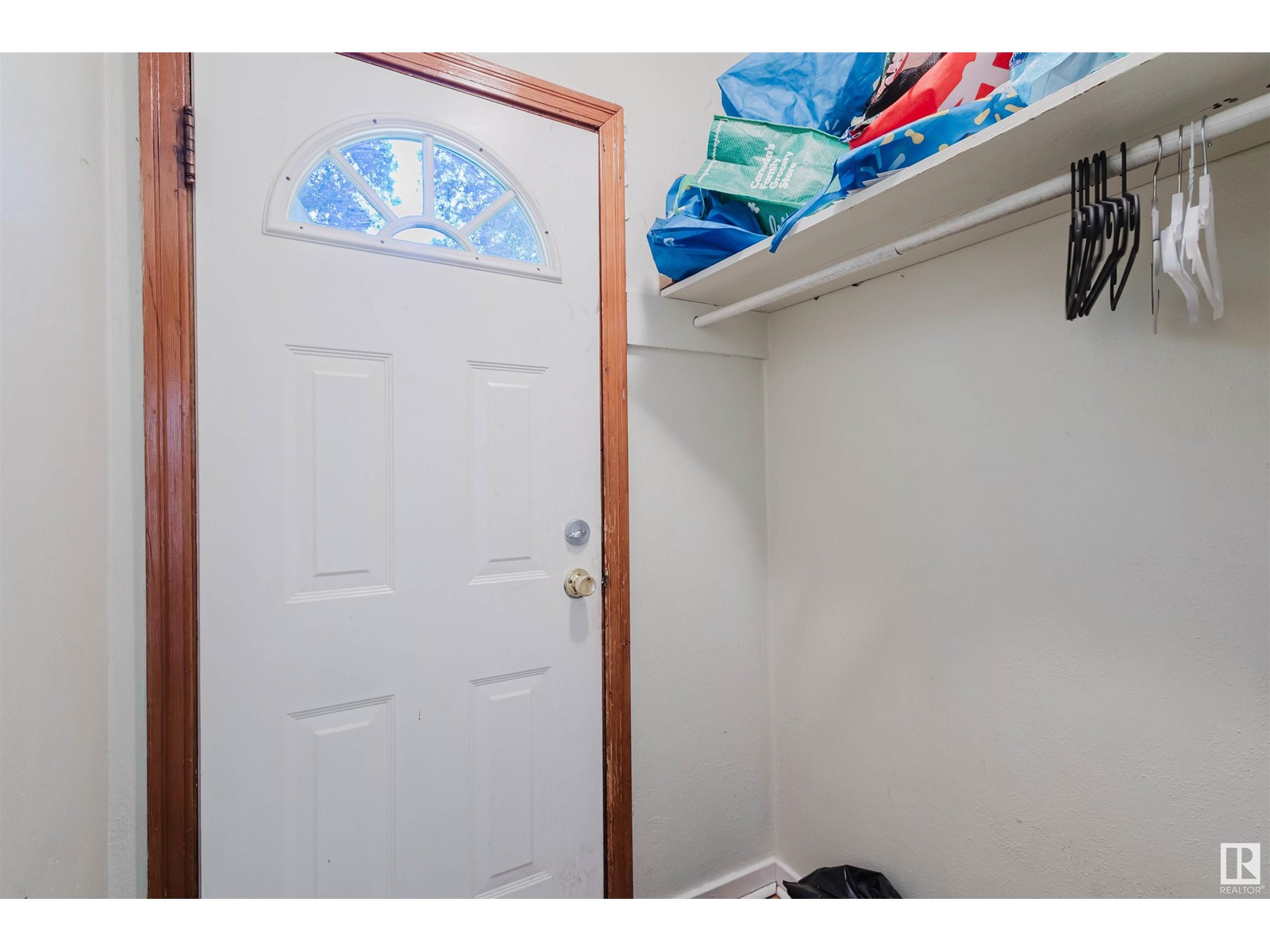 Property at 7230 112 ST NW image 2