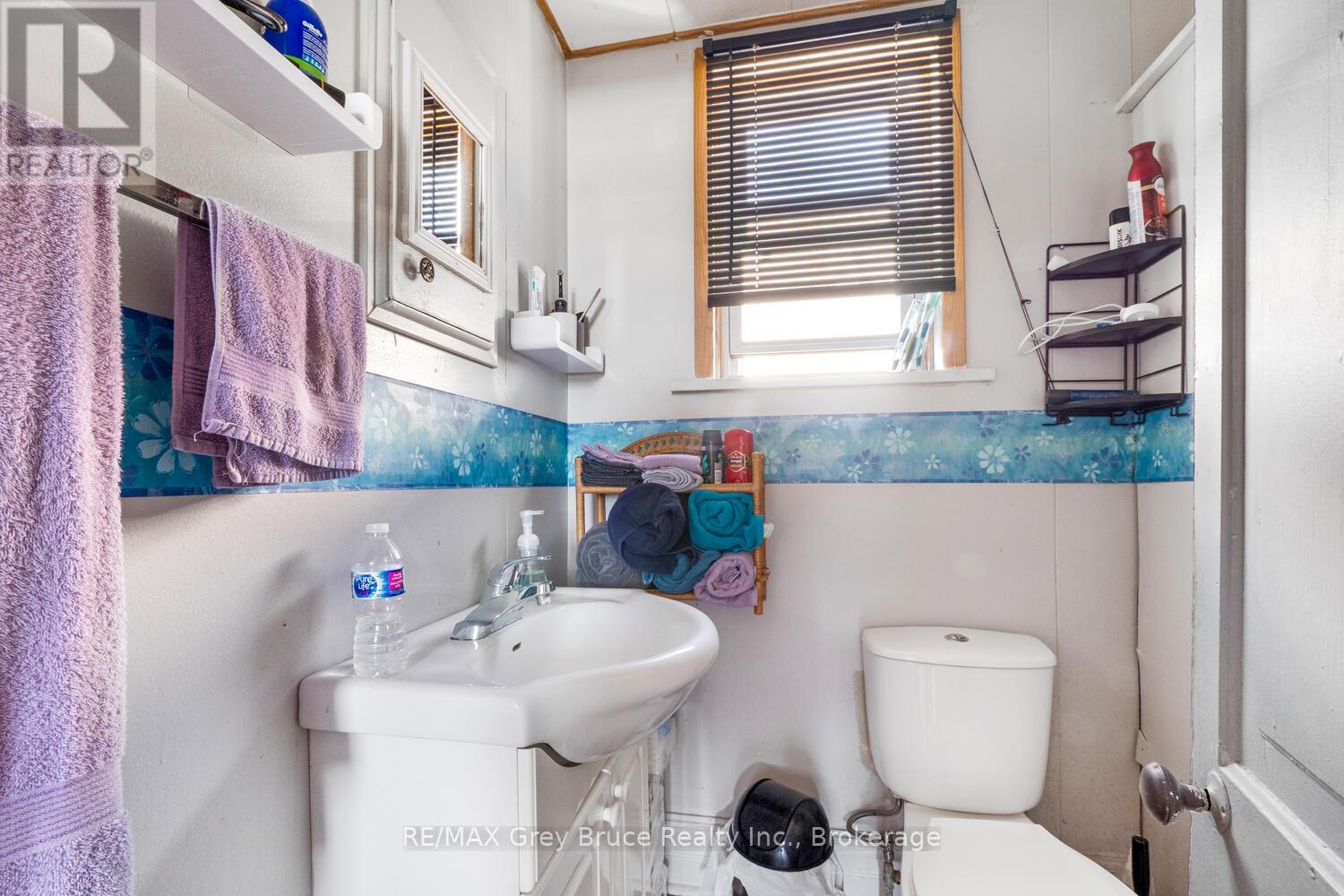 502 Bruce Street, South Bruce Peninsula, Ontario  N0H 1P0 - Photo 40 - X12248749