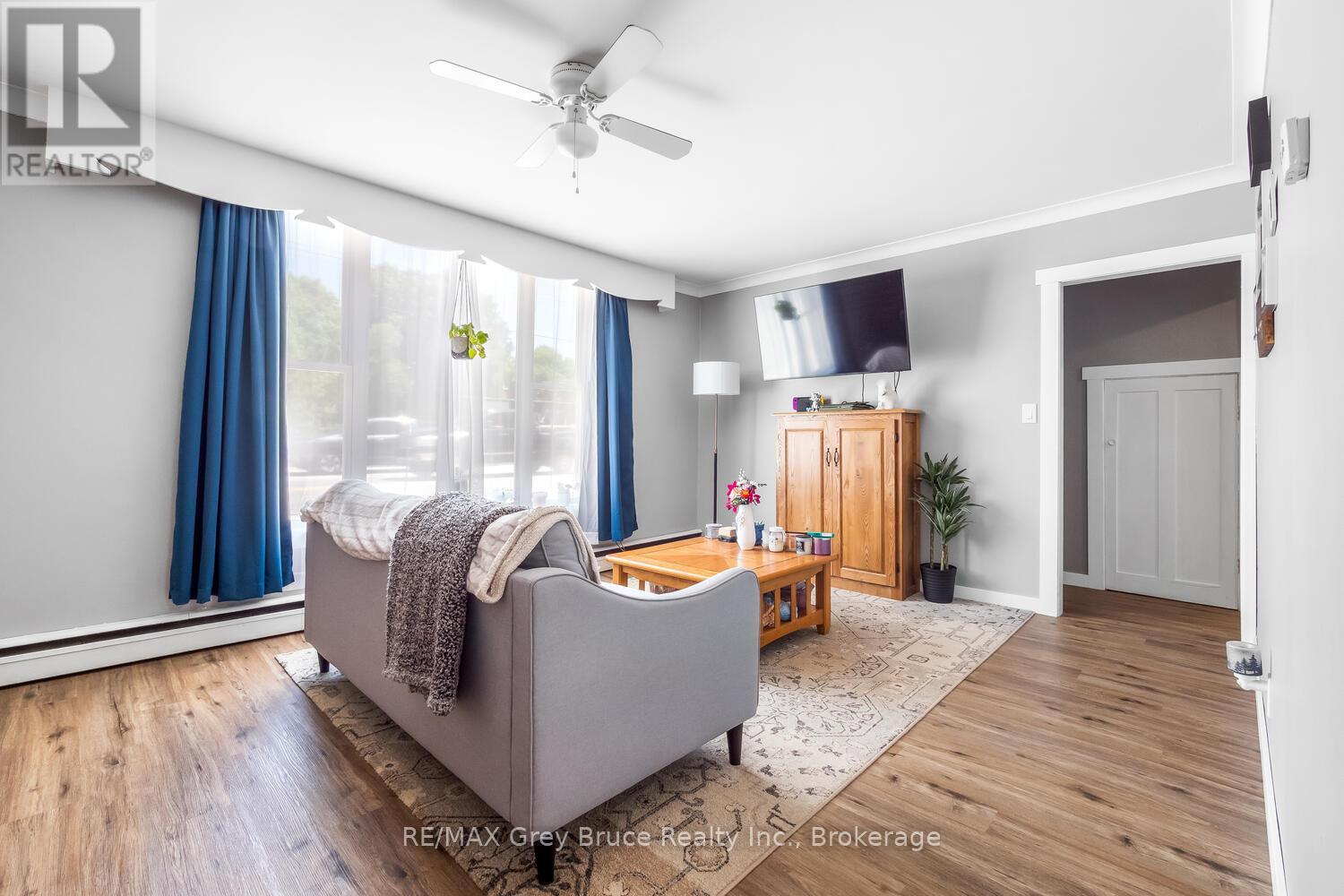 502 Bruce Street, South Bruce Peninsula, Ontario  N0H 1P0 - Photo 7 - X12248749