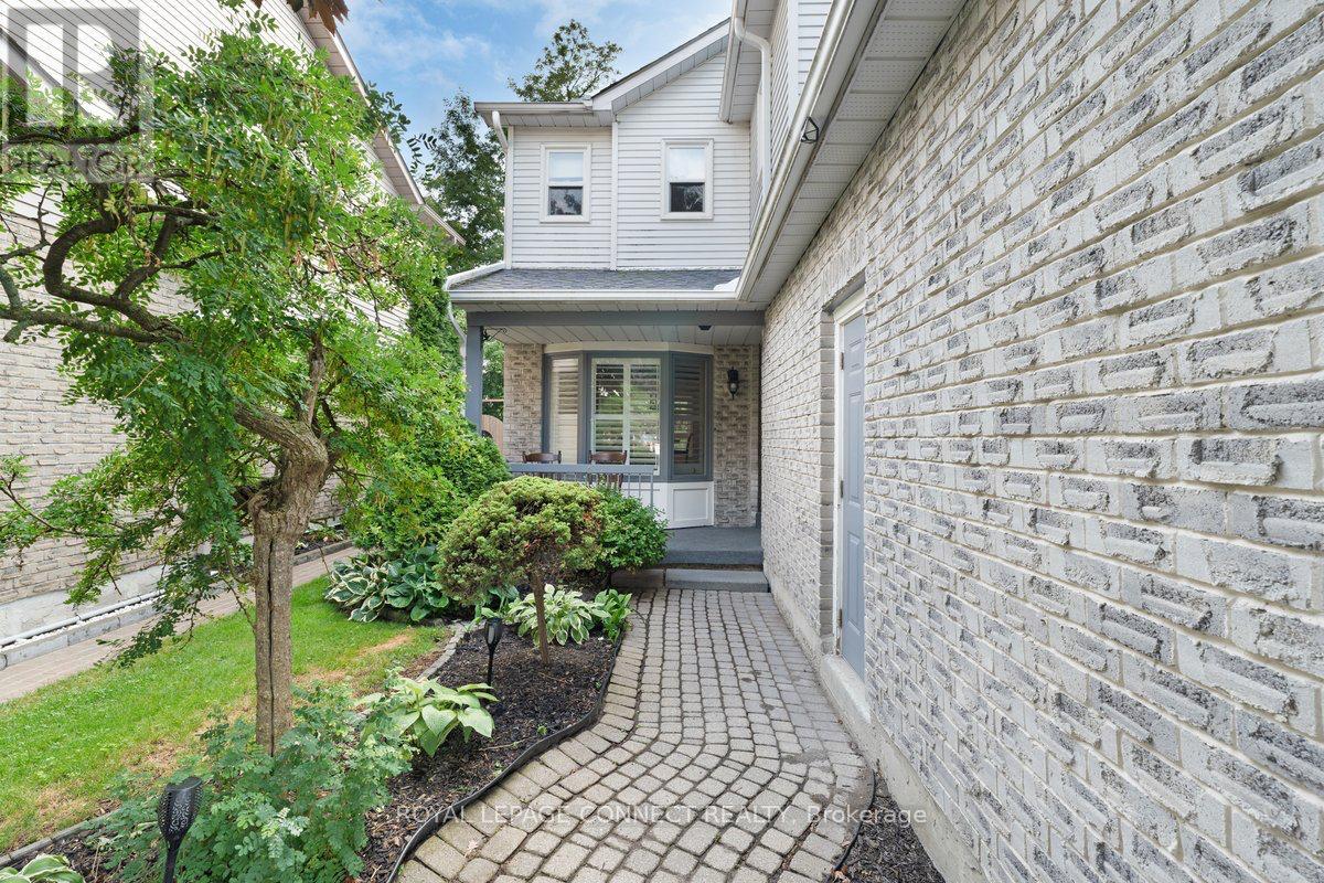 Property at 54 PARKLAWN DRIVE W image 1