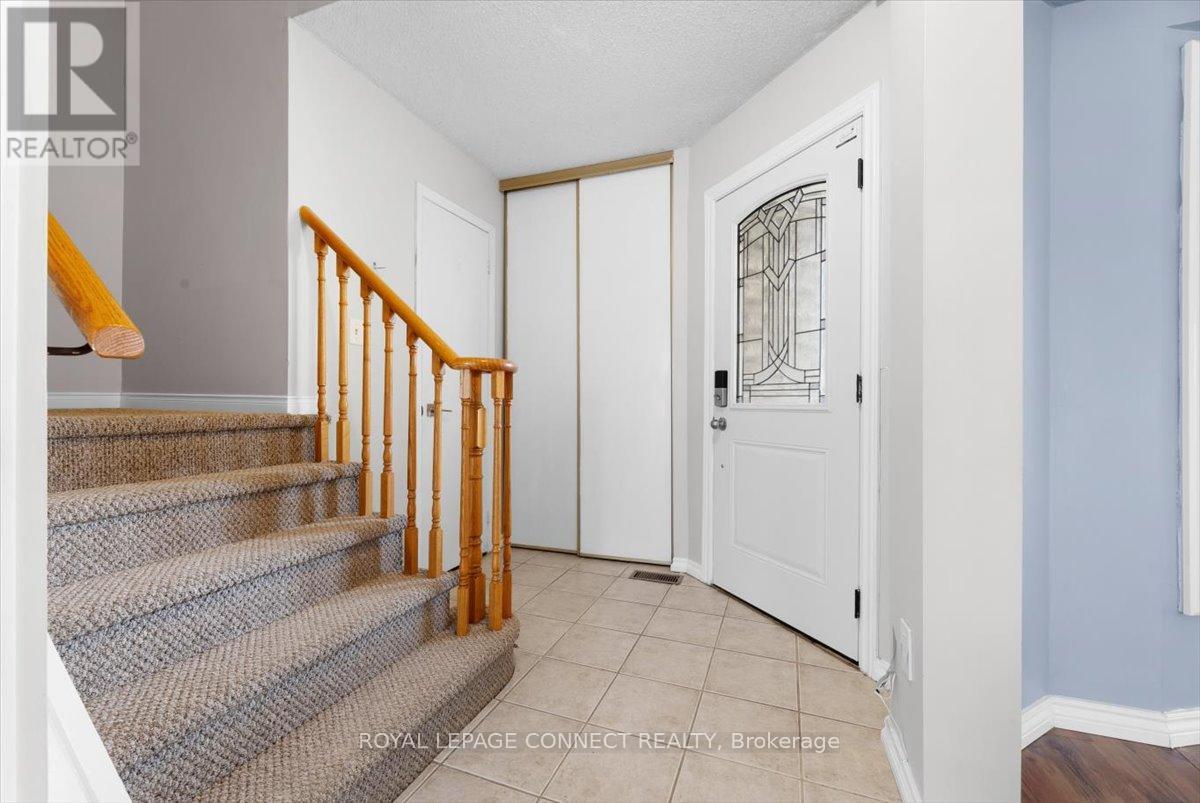 Property at 54 PARKLAWN DRIVE W image 4