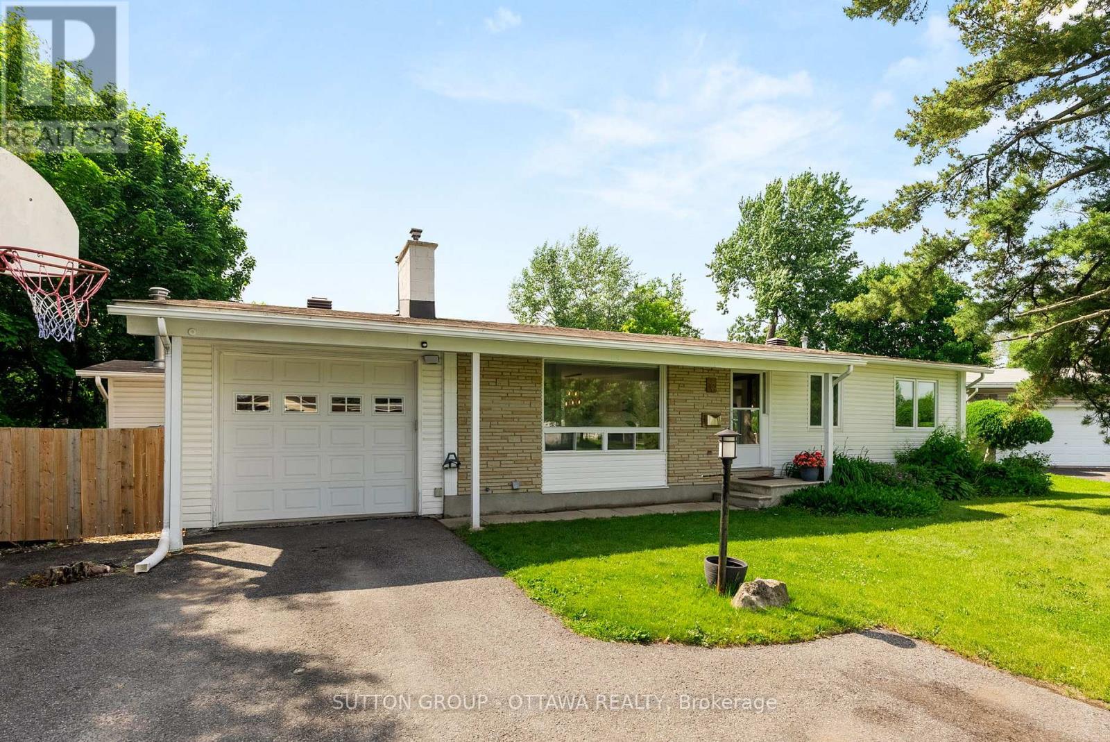 Property at 19 DONLAND AVENUE image 2