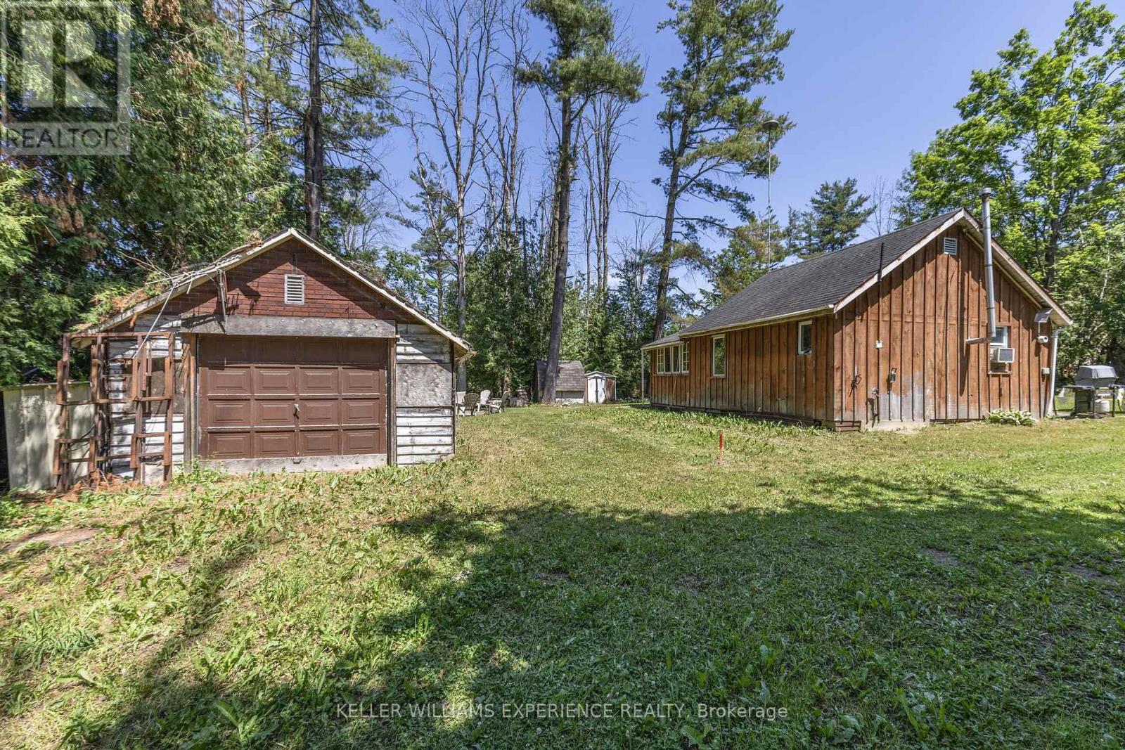 10 Simcoe Road, Oro-Medonte, Ontario  L0L 2E0 - Photo 16 - S12248763