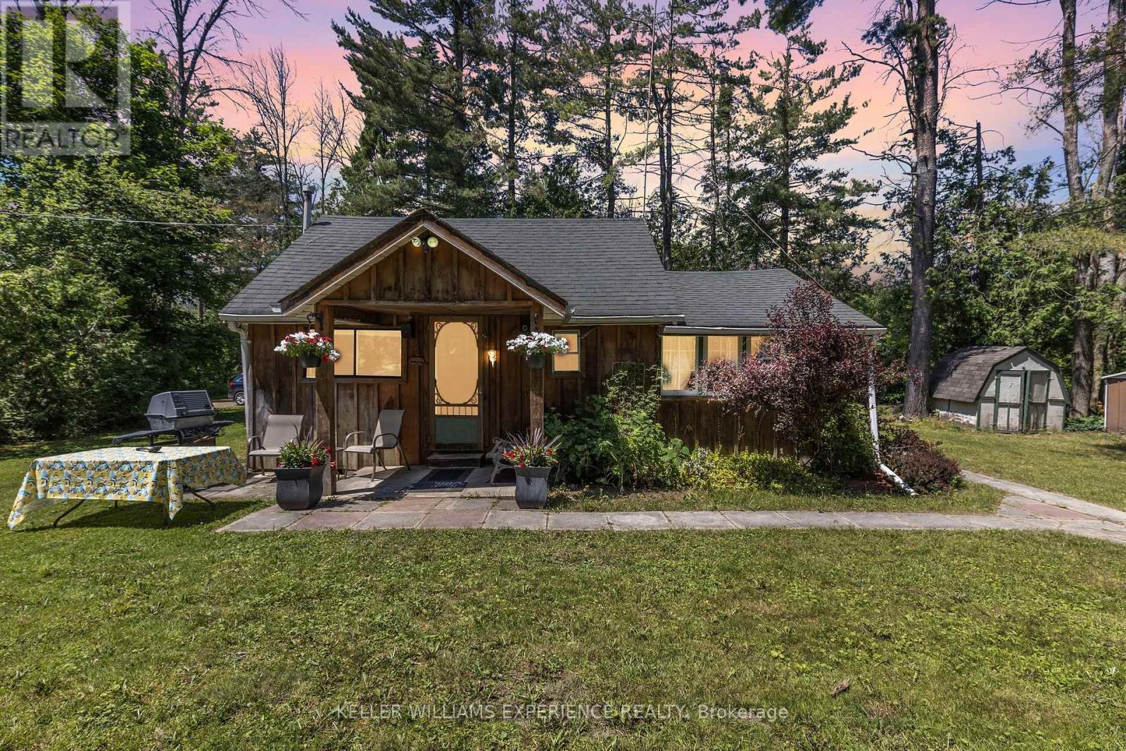 10 Simcoe Road, Oro-Medonte, Ontario  L0L 2E0 - Photo 5 - S12248763