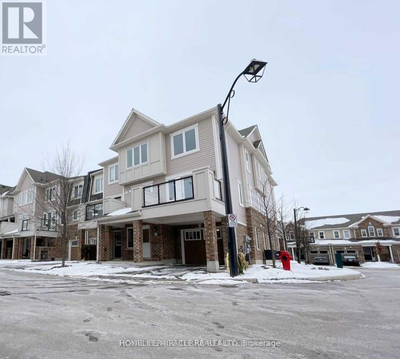 Property at 127 - 540 GOLDENROD LANE image 1