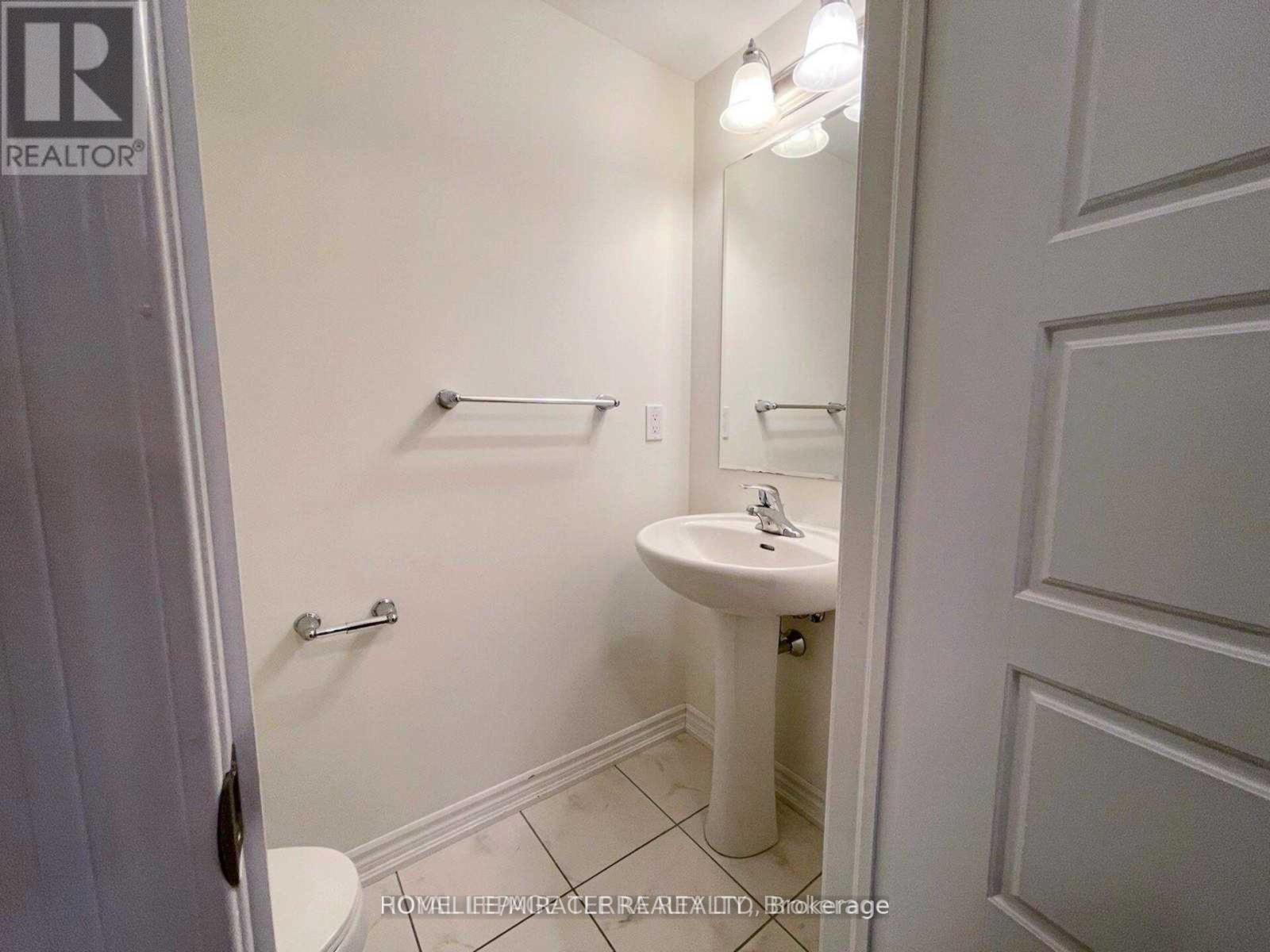 127 - 540 Goldenrod Lane, Kitchener, Ontario  N2R 0L7 - Photo 15 - X12248727