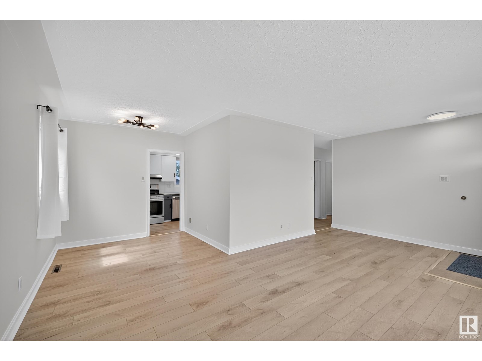 Property at 8306 156 ST NW NW image 3