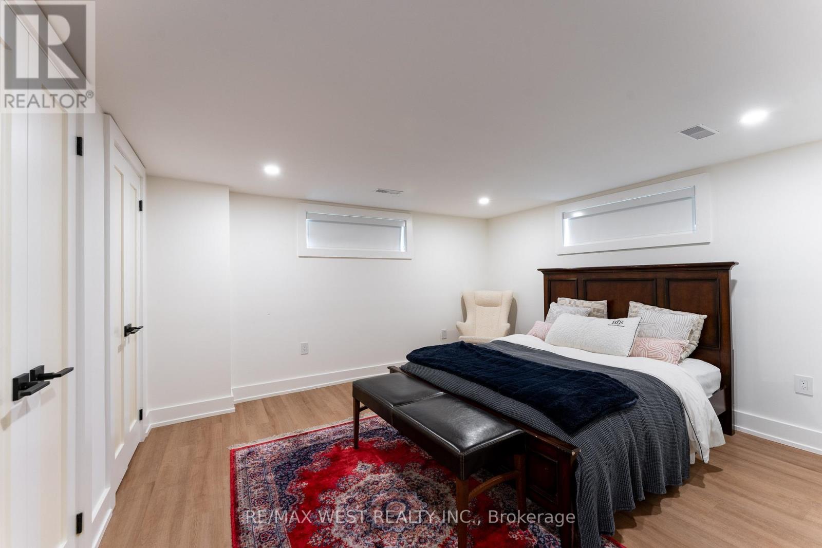 92 Warwood Road, Toronto, Ontario  M9B 5B7 - Photo 21 - W12247687