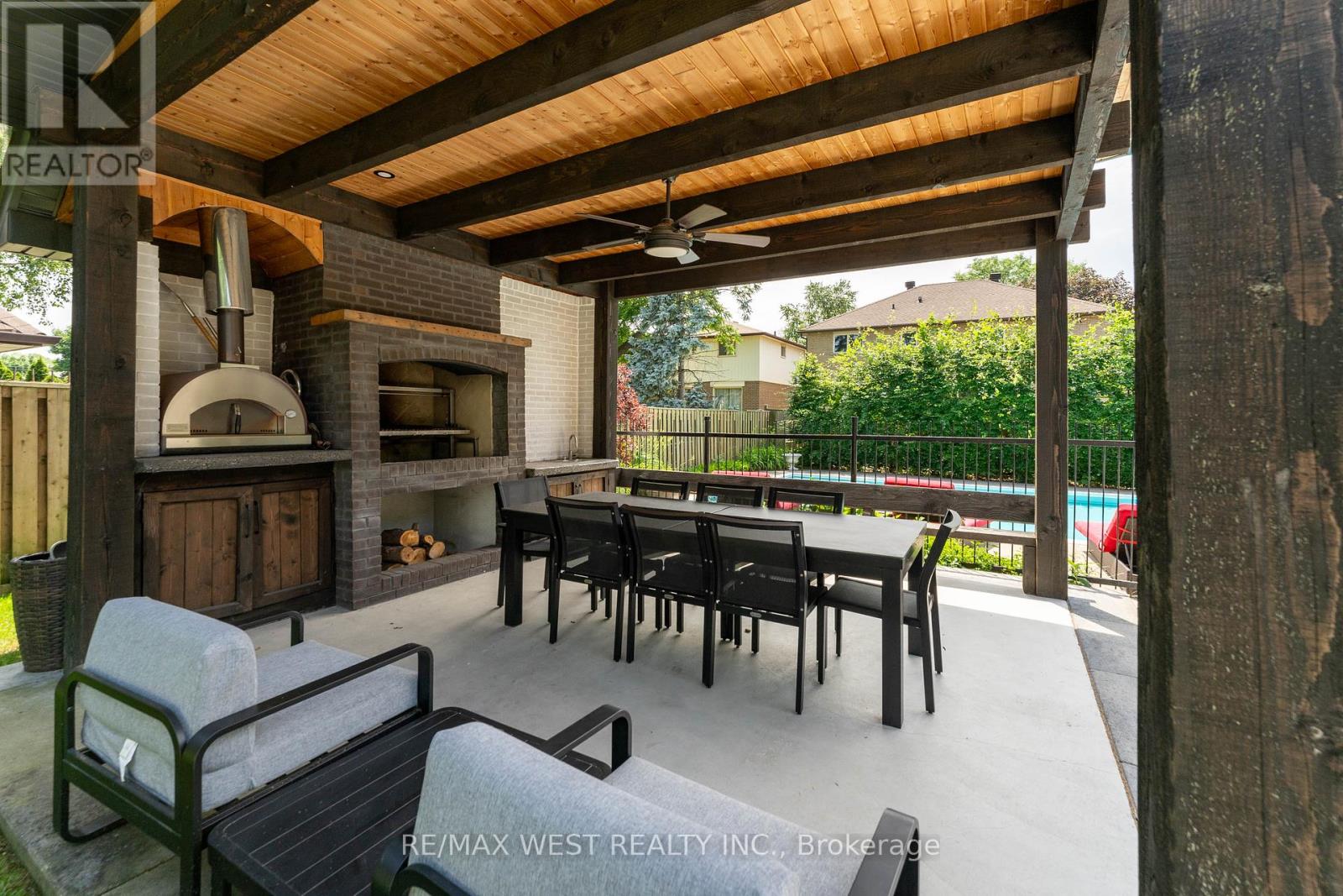 92 Warwood Road, Toronto, Ontario  M9B 5B7 - Photo 28 - W12247687