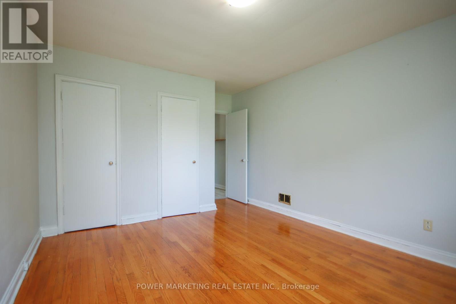3 - 679 Roosevelt Avenue, Ottawa, Ontario  K2A 2A8 - Photo 12 - X12248804