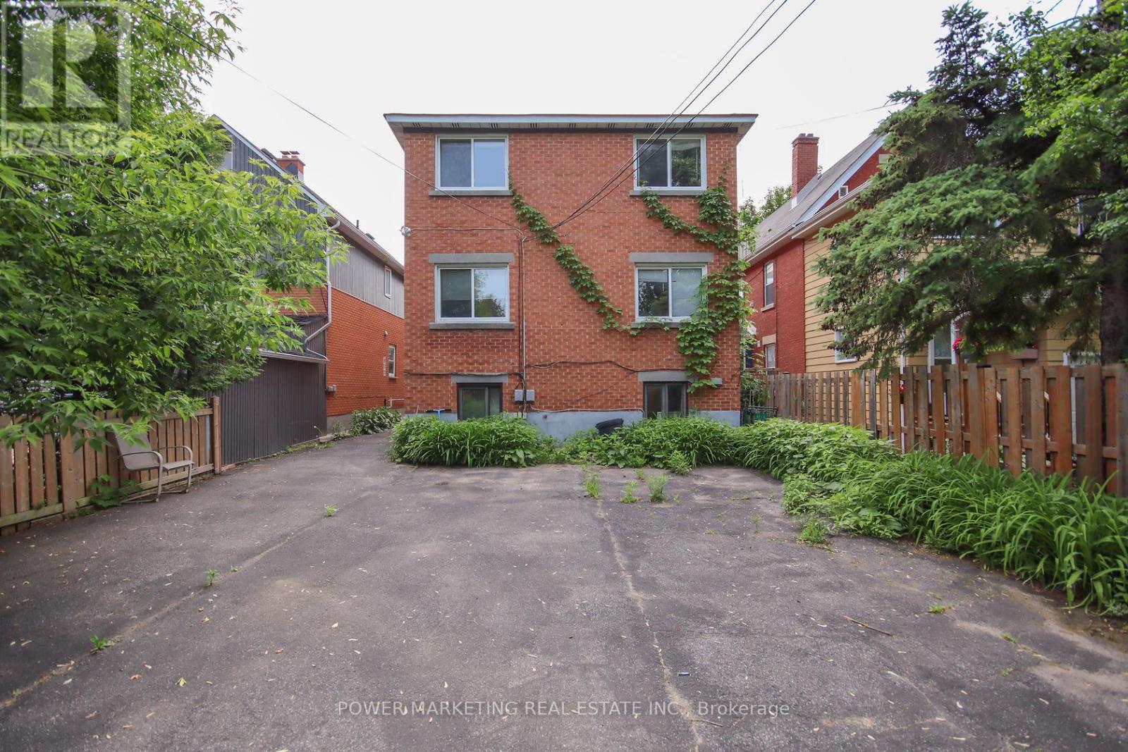 3 - 679 Roosevelt Avenue, Ottawa, Ontario  K2A 2A8 - Photo 22 - X12248804