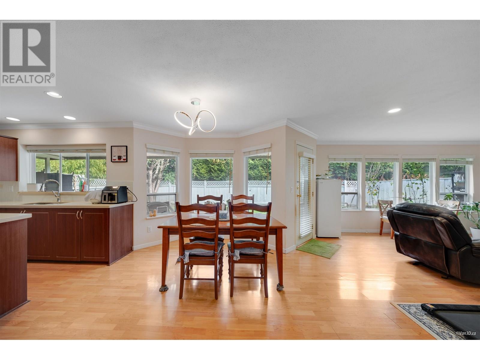 Listing Picture 13 of 40 : 11380 NO 1 ROAD, Richmond / 烈治文 - 魯藝地產 Yvonne Lu Group - MLS Medallion Club Member