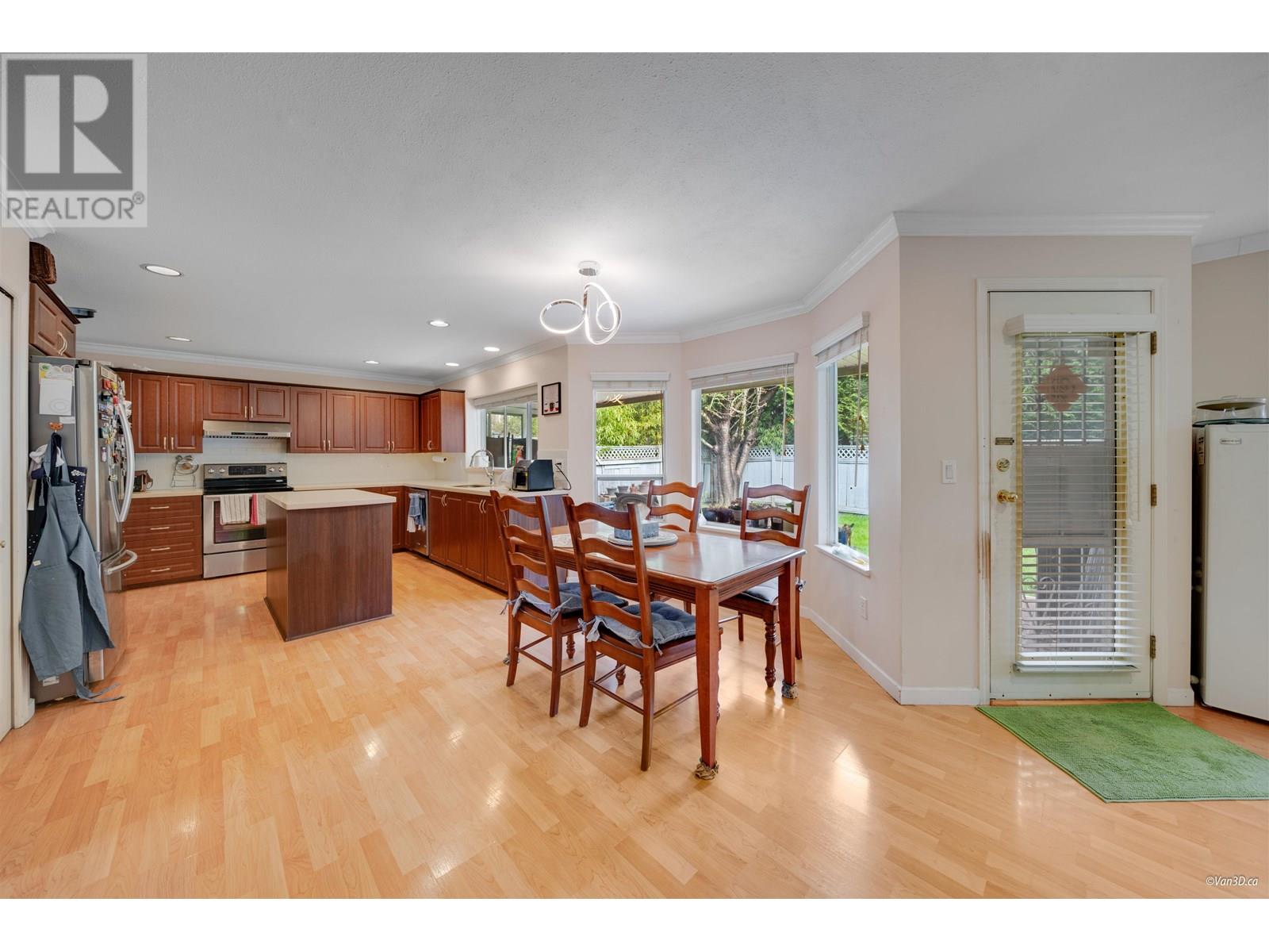 Listing Picture 18 of 40 : 11380 NO 1 ROAD, Richmond / 烈治文 - 魯藝地產 Yvonne Lu Group - MLS Medallion Club Member