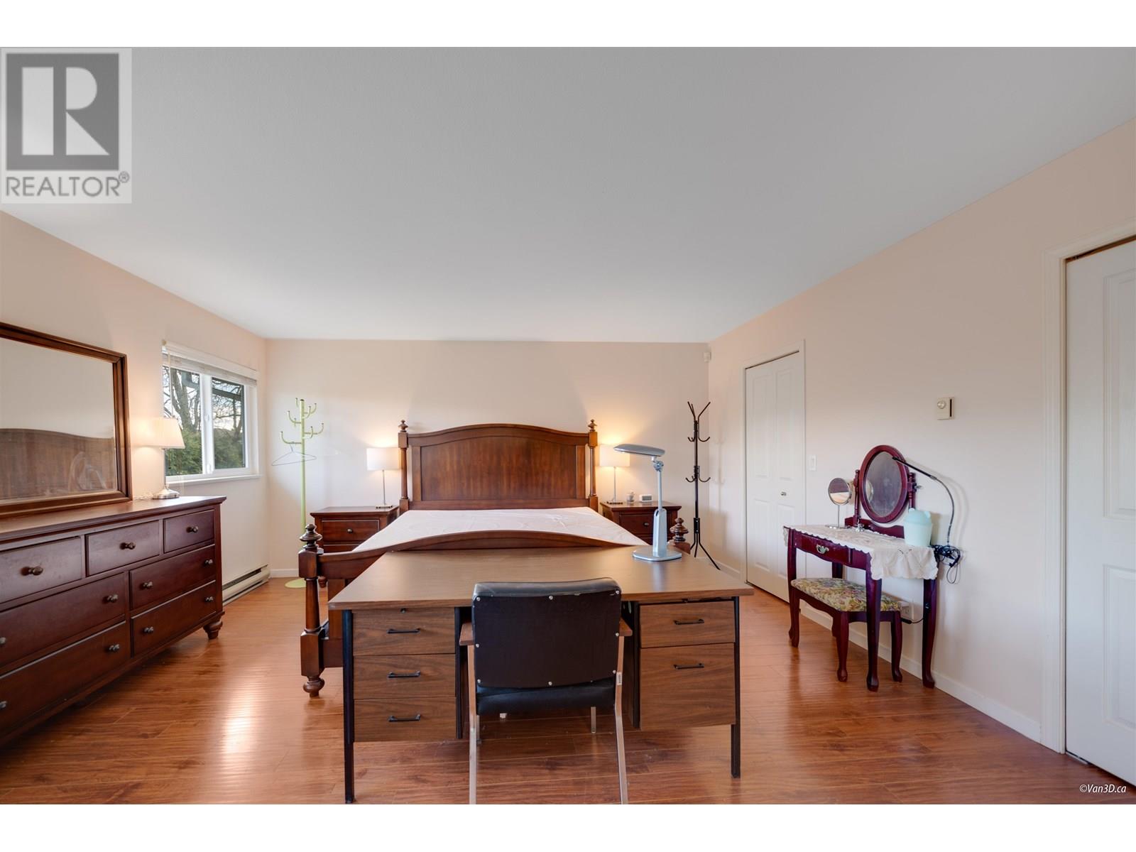 Listing Picture 27 of 40 : 11380 NO 1 ROAD, Richmond / 烈治文 - 魯藝地產 Yvonne Lu Group - MLS Medallion Club Member