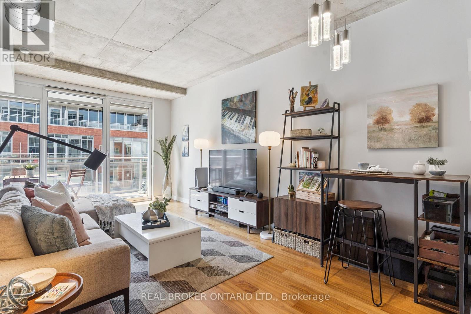 623 - 349 Mcleod Street, Ottawa, Ontario K2P 0S1 - Photo 5 - X12248819