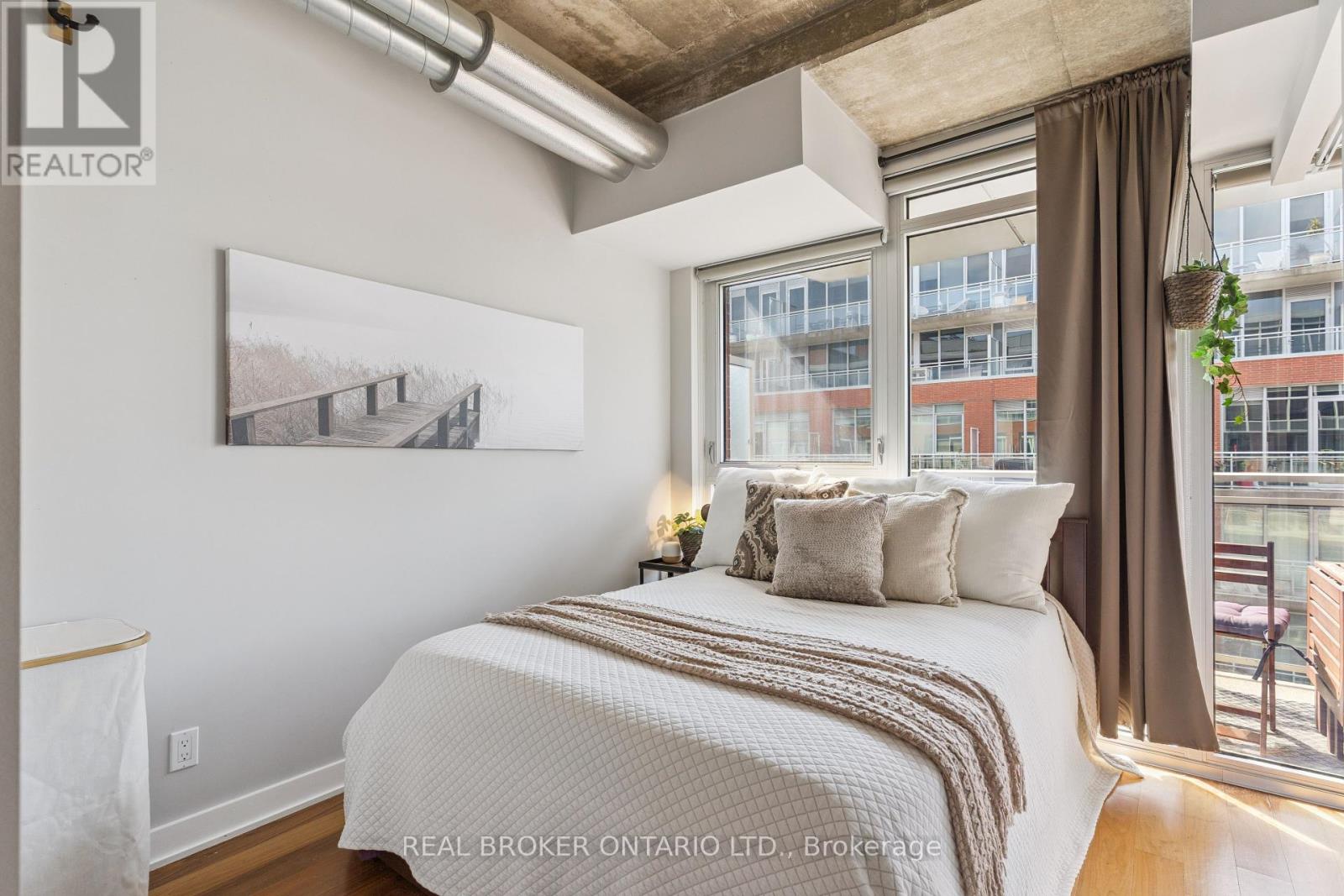 623 - 349 Mcleod Street, Ottawa, Ontario K2P 0S1 - Photo 8 - X12248819