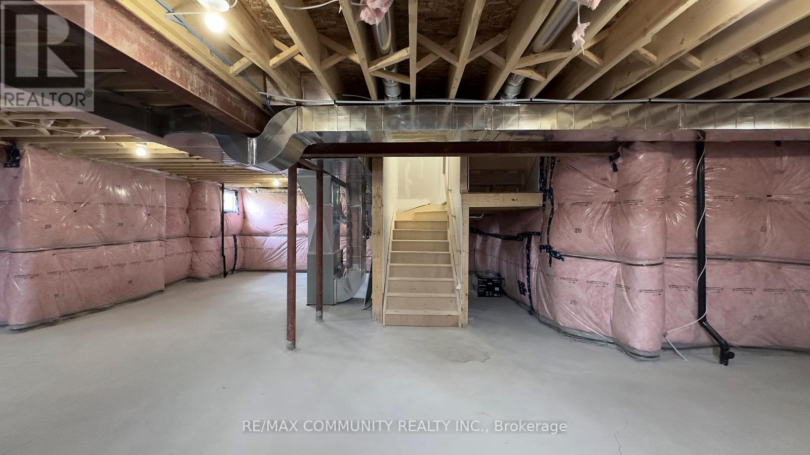 14 Lamb Avenue, Kawartha Lakes, Ontario  K9V 0J3 - Photo 32 - X12248789