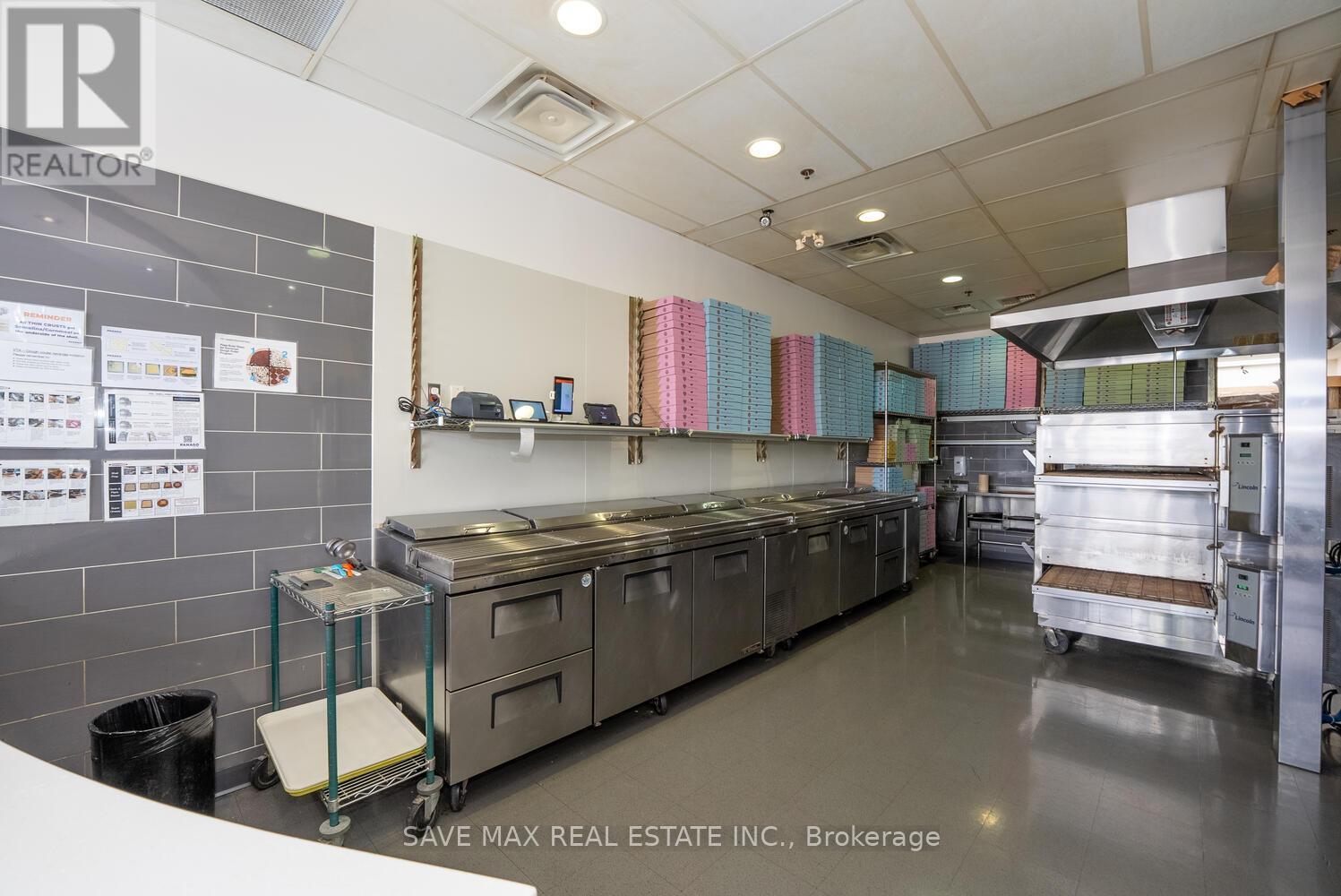 Unit 9 - 668 Erb Street W, Waterloo, Ontario  N2T 2Z7 - Photo 22 - X12248794