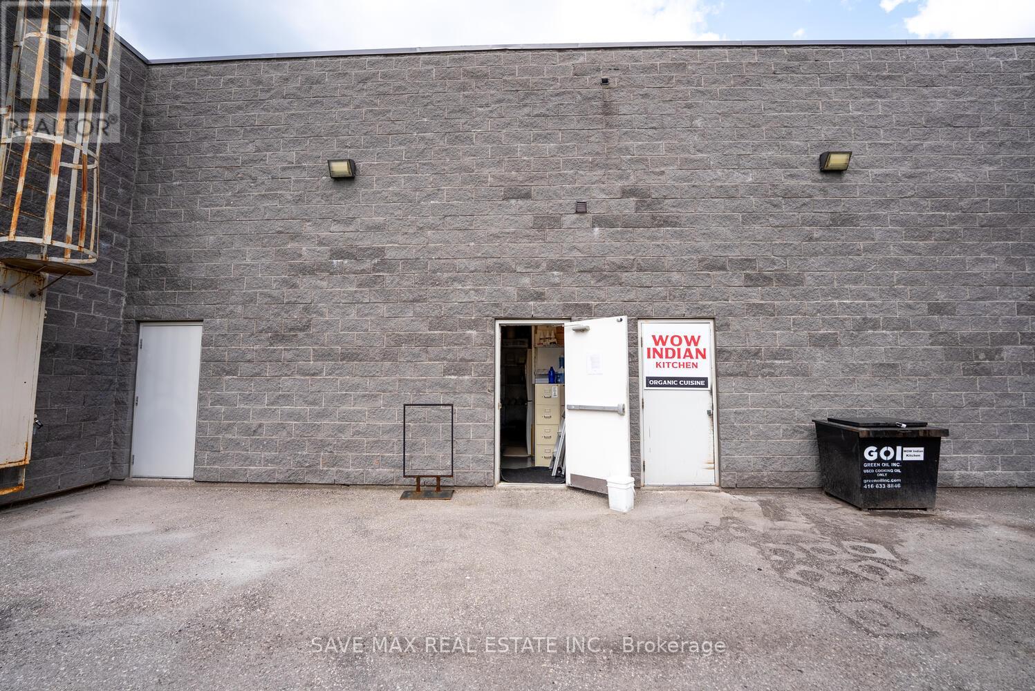 Unit 9 - 668 Erb Street W, Waterloo, Ontario  N2T 2Z7 - Photo 24 - X12248794