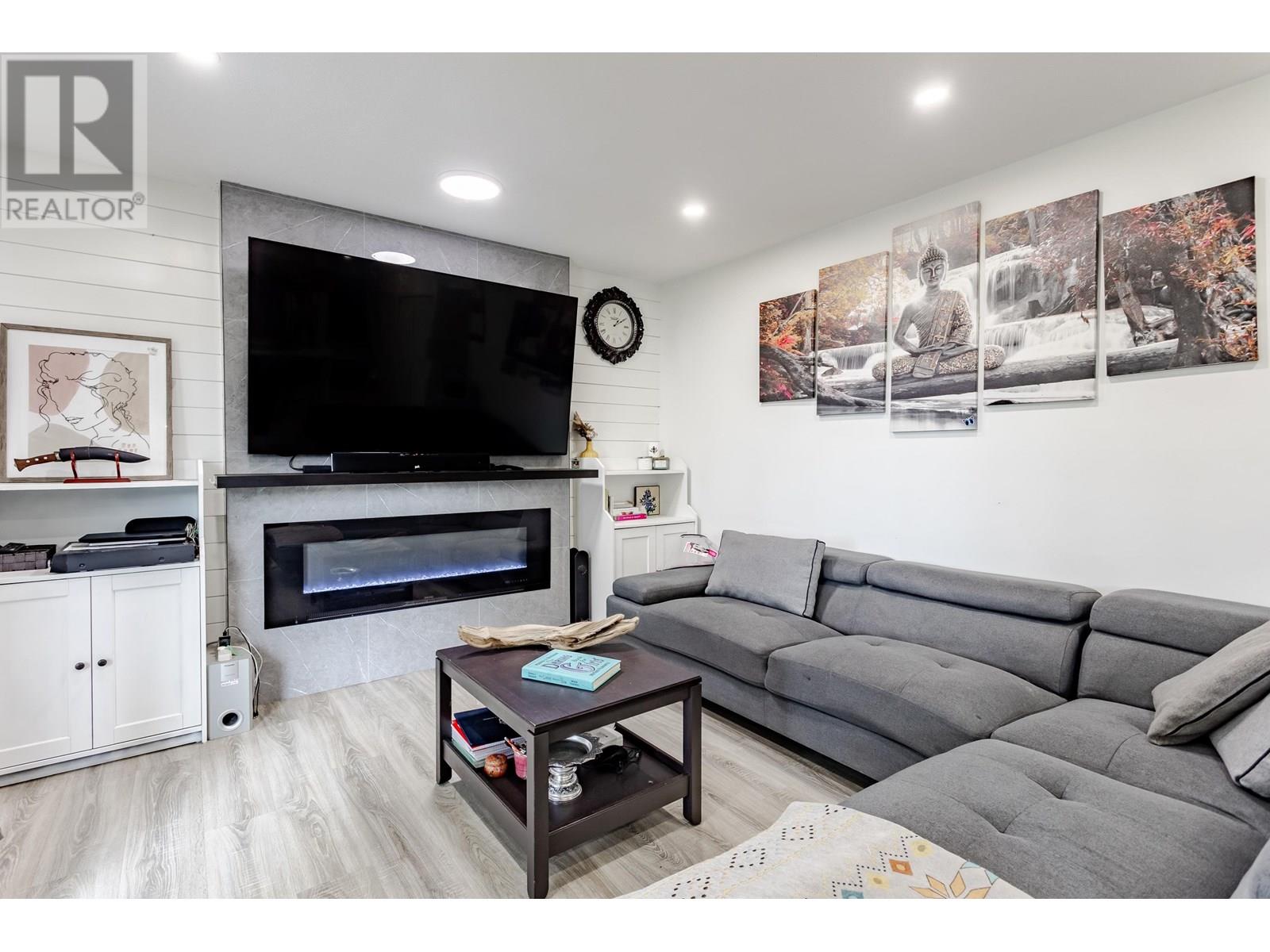 Property at 2378 MARIANA PLACE image 2