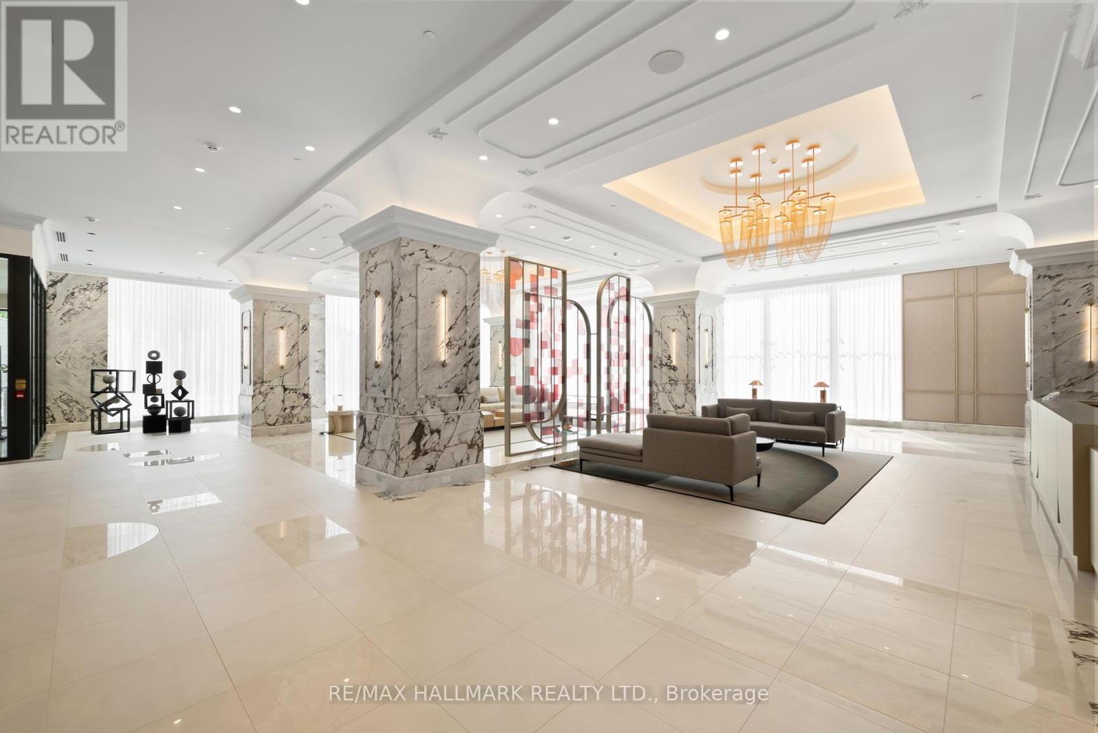 Property at 1710 - 10 INN ON THE PARK DRIVE image 4