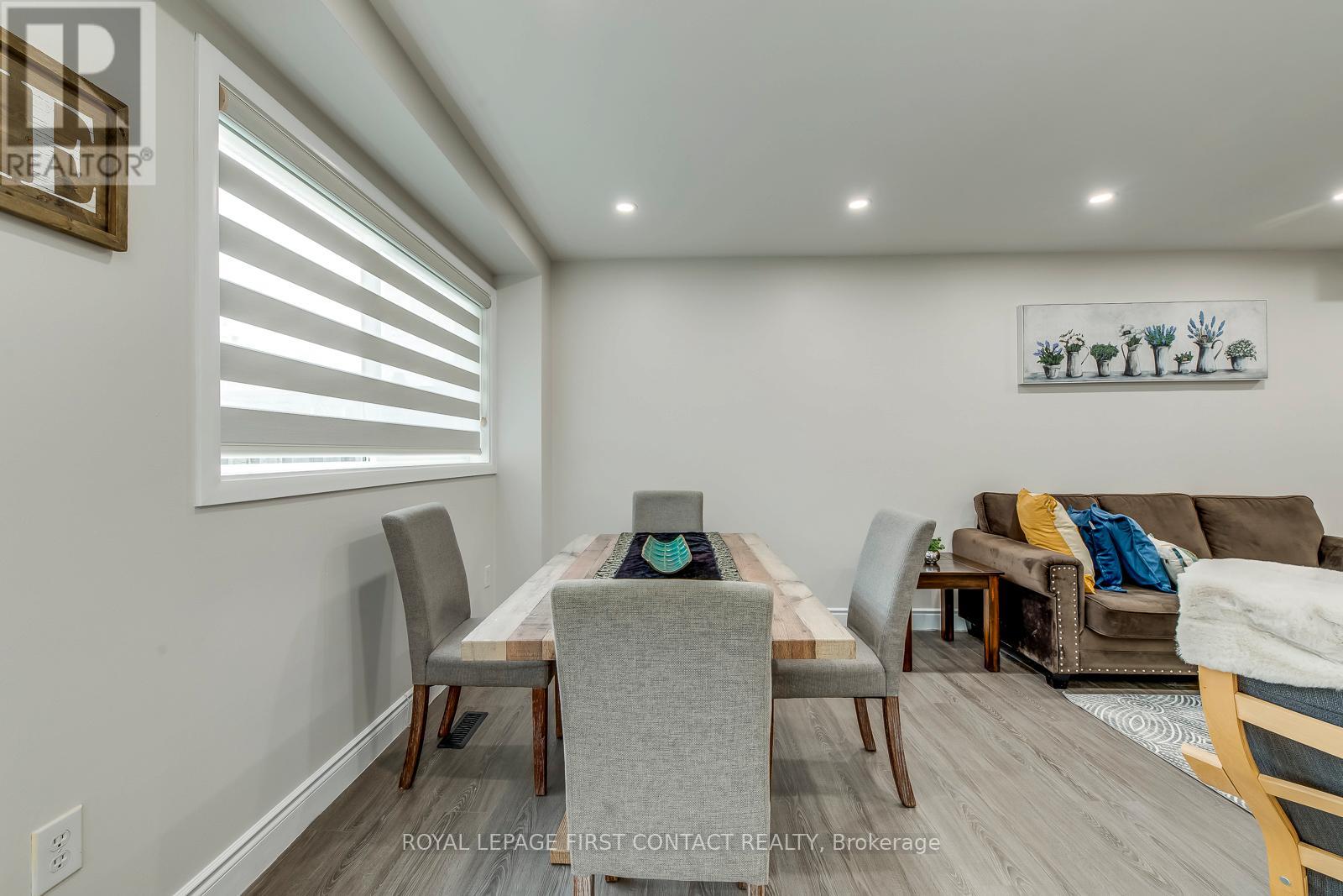17 New Port Way, Markham, Ontario  L3T 5G3 - Photo 14 - N12248848