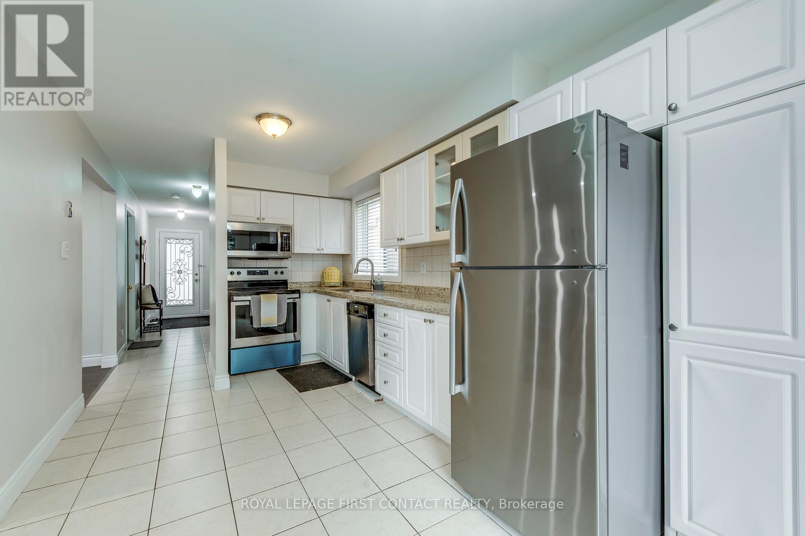 17 New Port Way, Markham, Ontario  L3T 5G3 - Photo 16 - N12248848
