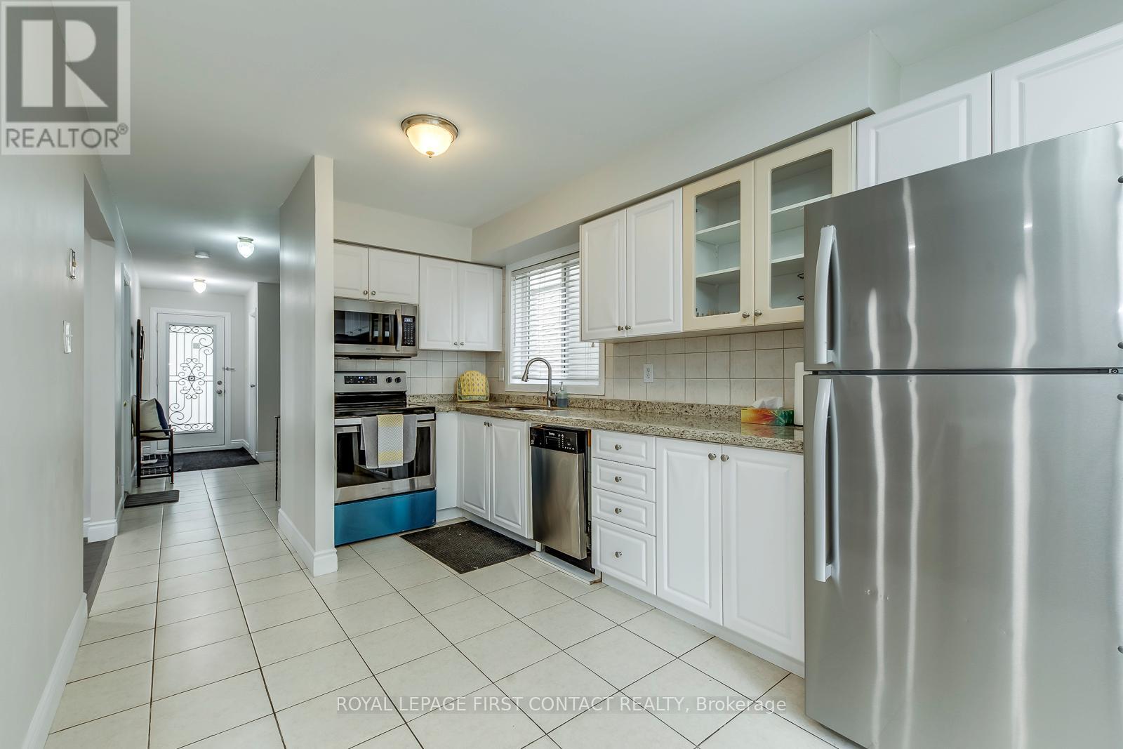 17 New Port Way, Markham, Ontario  L3T 5G3 - Photo 21 - N12248848