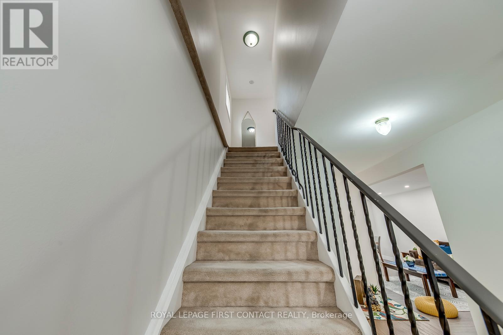 17 New Port Way, Markham, Ontario  L3T 5G3 - Photo 25 - N12248848