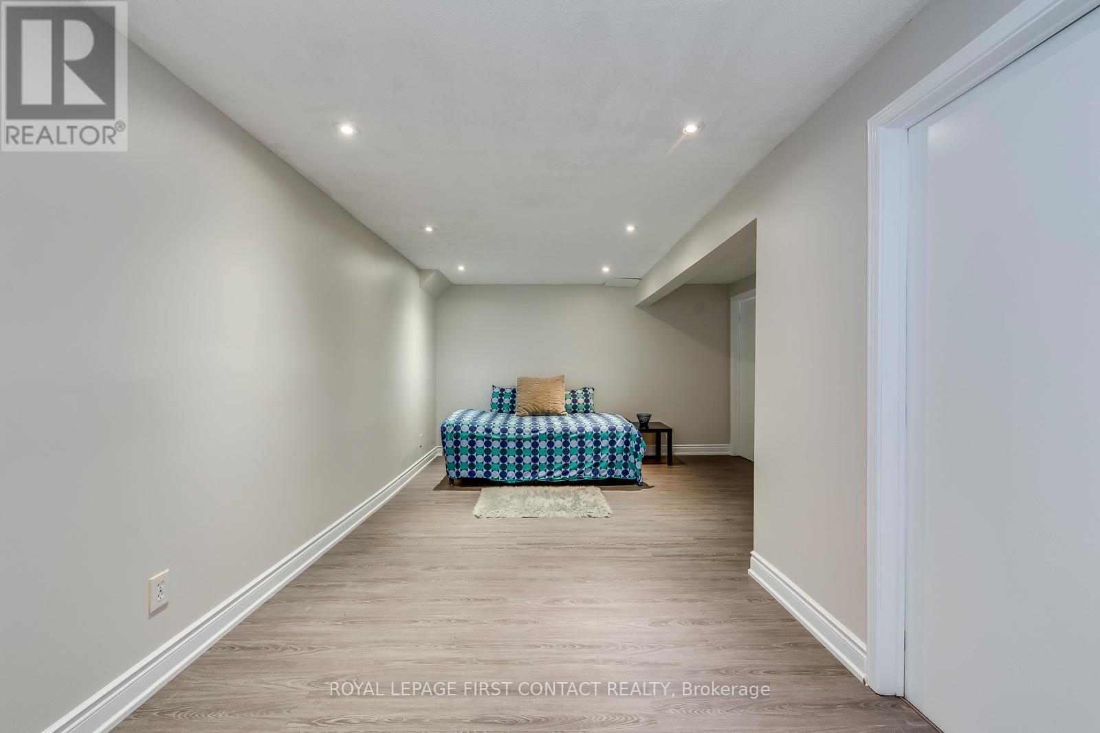 17 New Port Way, Markham, Ontario  L3T 5G3 - Photo 39 - N12248848