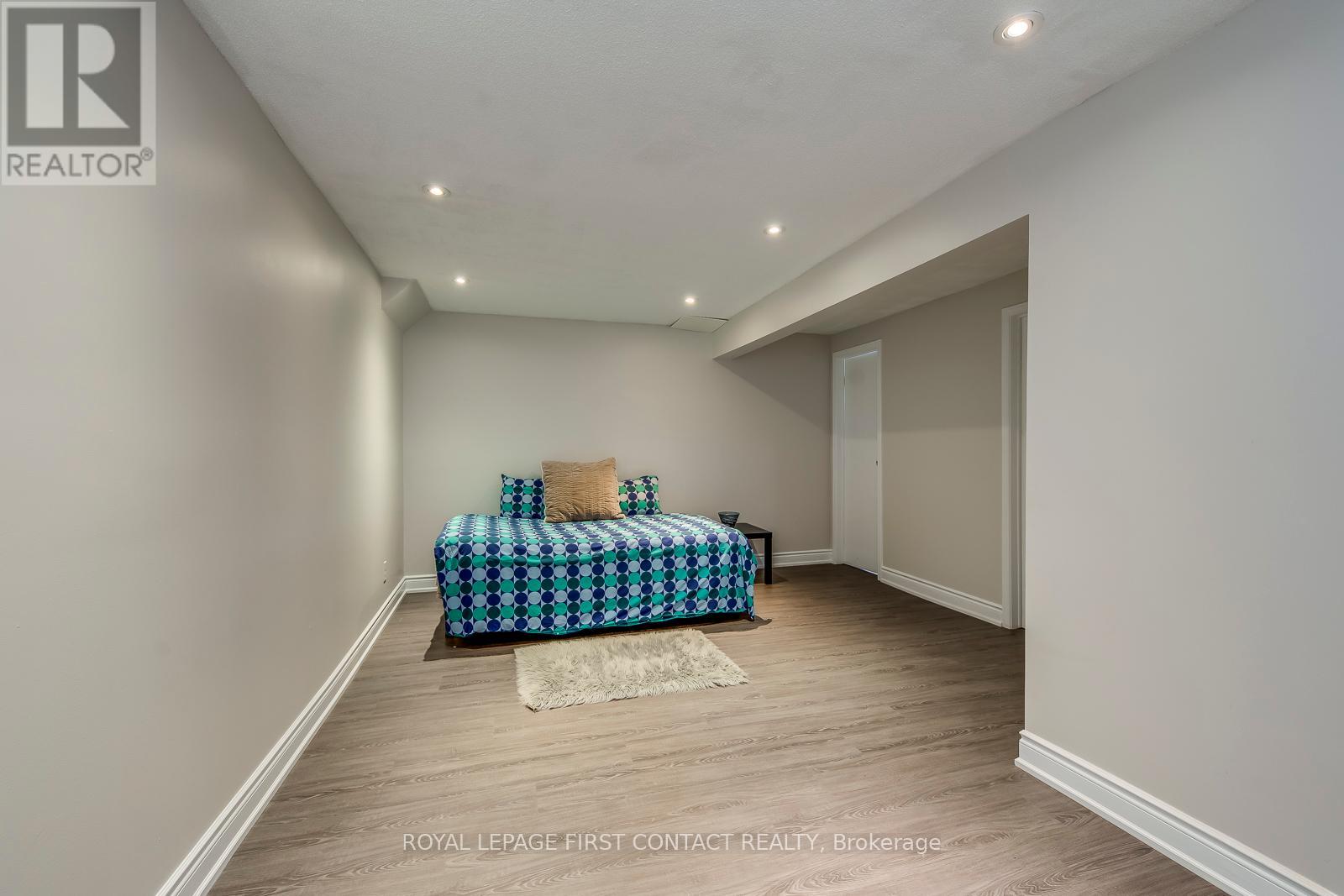 17 New Port Way, Markham, Ontario  L3T 5G3 - Photo 40 - N12248848