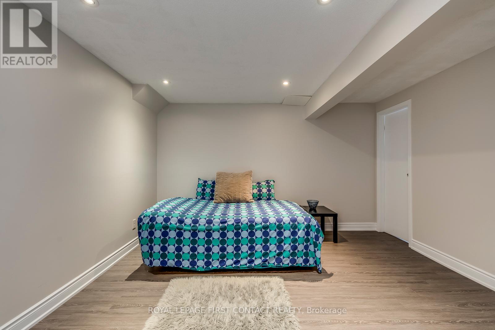 17 New Port Way, Markham, Ontario  L3T 5G3 - Photo 41 - N12248848