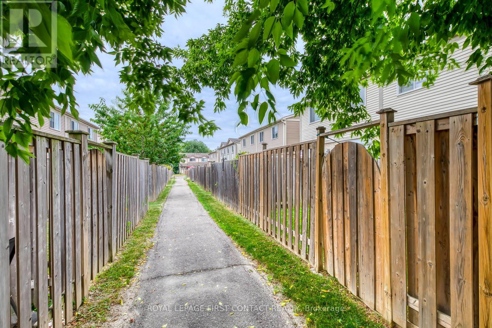 17 New Port Way, Markham, Ontario  L3T 5G3 - Photo 49 - N12248848