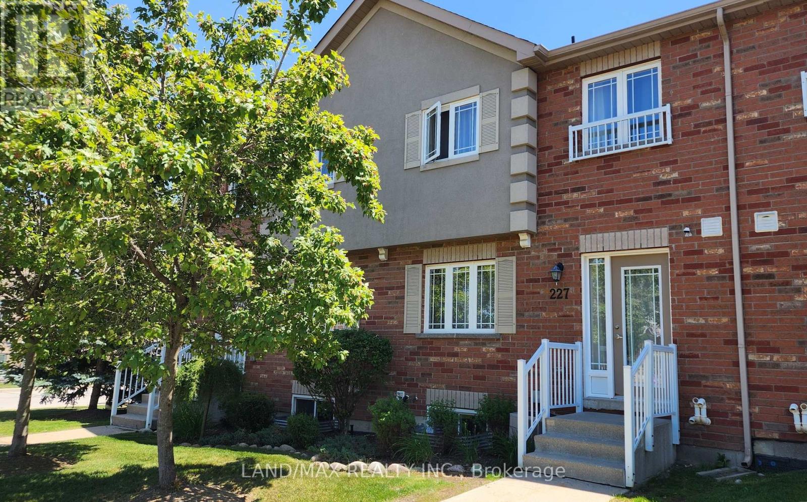 43 - 227 Harvie Road, Barrie, Ontario  L4N 9P8 - Photo 2 - S12248820