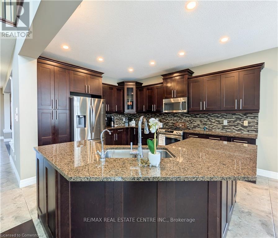 76 Blossomfield Crescent, Cambridge, Ontario  N1S 0A5 - Photo 10 - X12248849