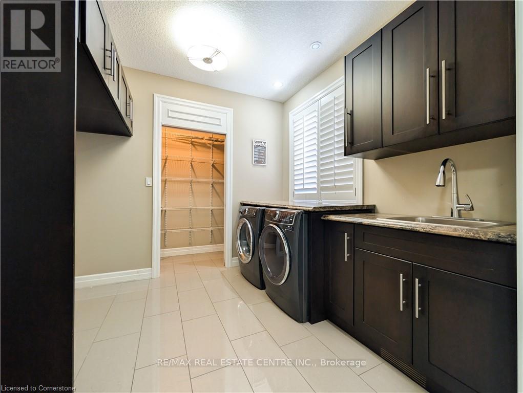 76 Blossomfield Crescent, Cambridge, Ontario  N1S 0A5 - Photo 21 - X12248849