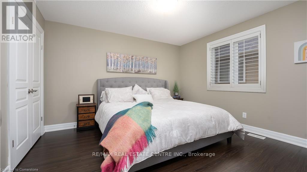 76 Blossomfield Crescent, Cambridge, Ontario  N1S 0A5 - Photo 25 - X12248849