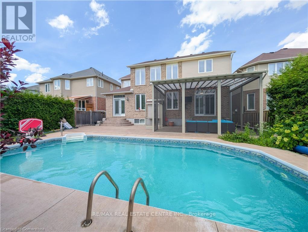 76 Blossomfield Crescent, Cambridge, Ontario  N1S 0A5 - Photo 7 - X12248849
