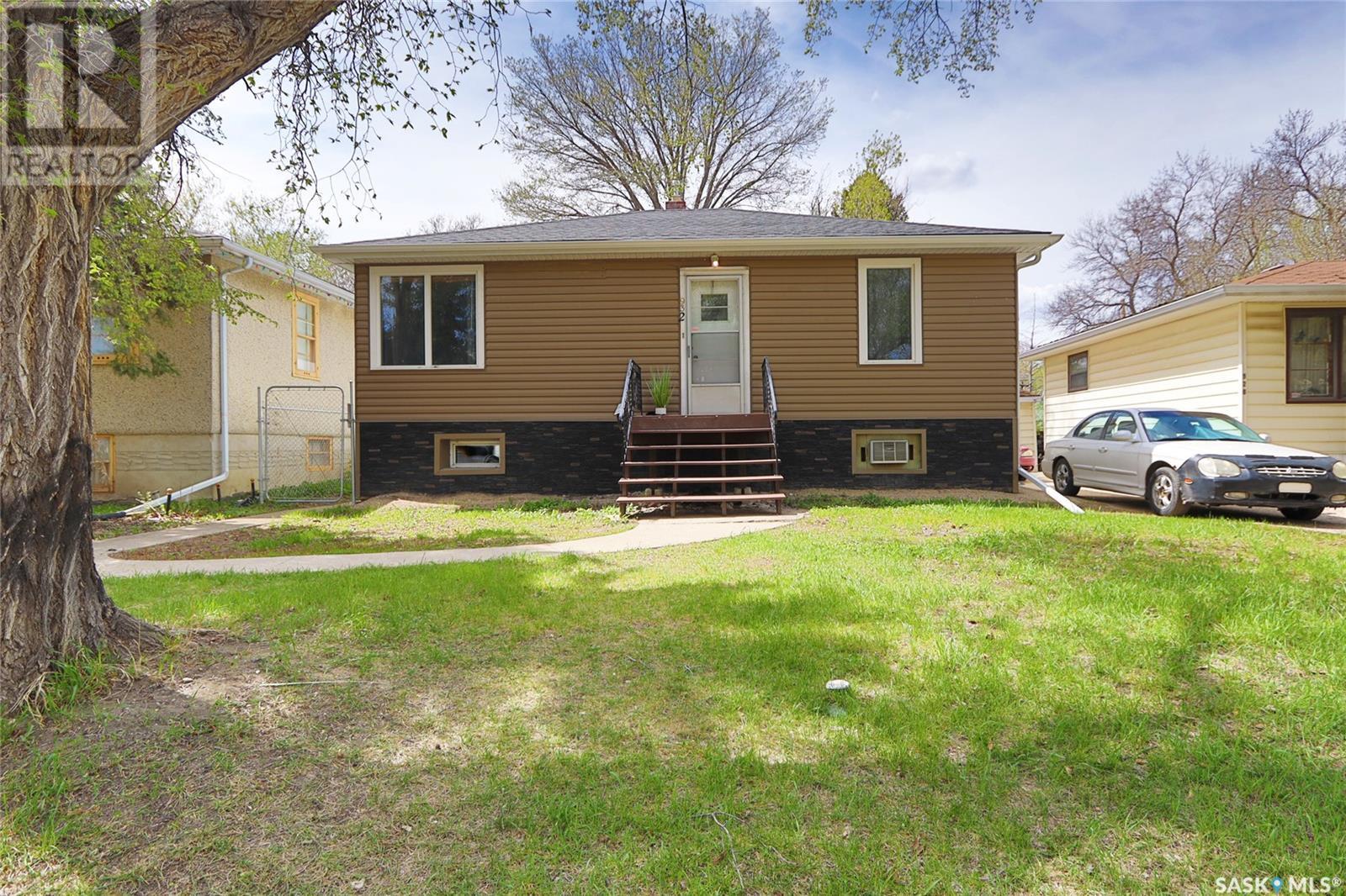 932 Elphinstone STREET, regina, Saskatchewan